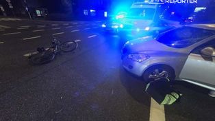 Warszawa: Wypadek na Ochocie. Poszkodowany rowerzysta w szpitalu