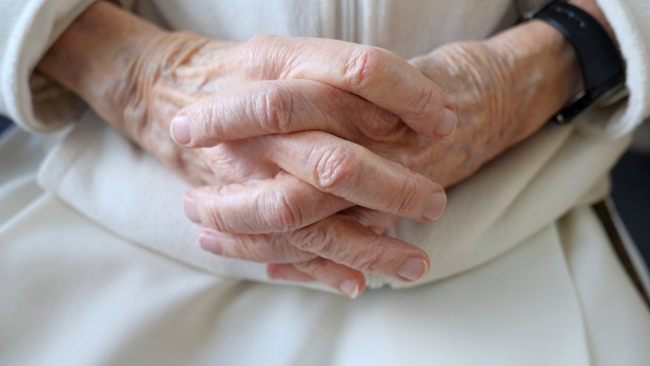 Koronawirus jest niebezpieczny zwłaszcza dla osób w podeszłym wieku