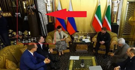 Kadyrow przyłapany. Zobaczcie, co trzyma w gabinecie