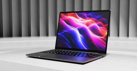 Laptopy Chuwi z podrobionym procesorem. Eksperci zajrzeli do środka