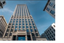 Najdłużej budowany biurowiec. Nie zdążyliście zobaczyć? Było na to 45 lat