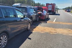 Potężny karambol. Osiem rozbitych aut. Duże utrudnienia