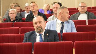 Mieszkańcy Kolna na sesji miejskiej. Chodzi blok przy ul. Łąkowej