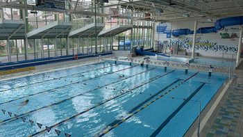 Basen w Bochni doczeka się poważnej modernizacji, miasto ogłosiło przetarg na I etap prac
