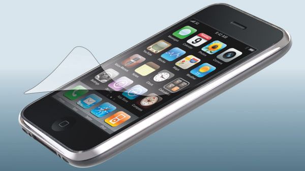 Smartfon bez odcisków palców dzięki magicznej folii Targus 1