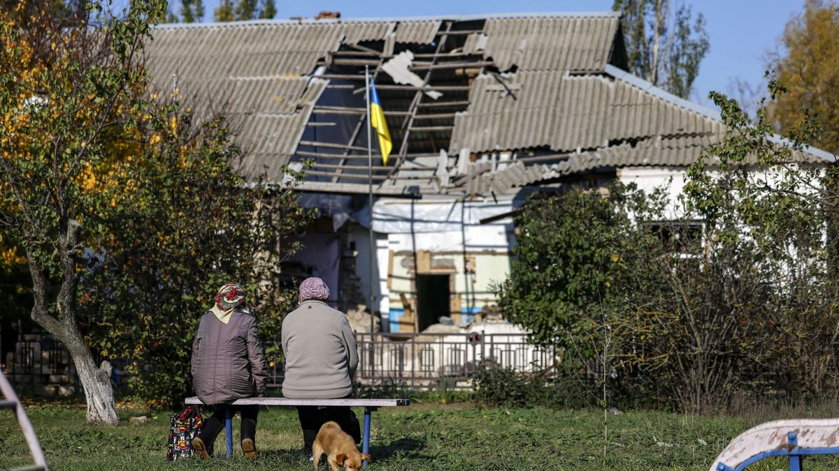 Skutki rosyjskich ataków w rejonie Mikołajowa na południu Ukrainy