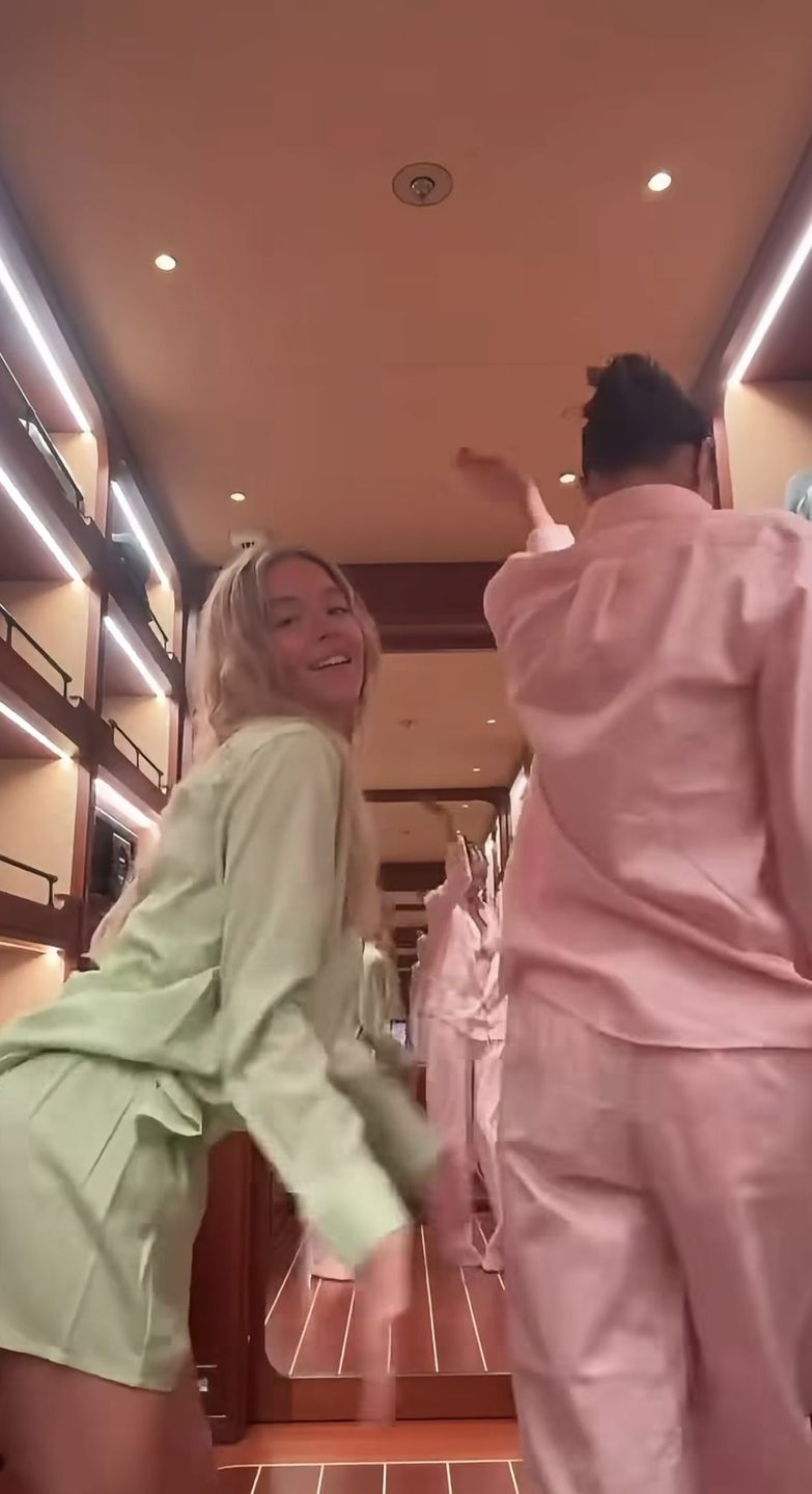 Sydney Sweeney reklamuje swoją markę 