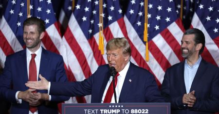 Biznesy synów Trumpa. Tak zarabiają na prezydenturze ojca
