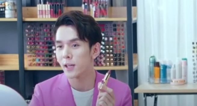 Chiński influencer w ciągu 12 godzin sprzedał towary za prawie 2 mld dolarów