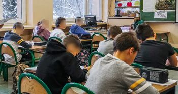 Szkoła skreśliła 7-letniego Kajetana. Rodzice walczą o syna