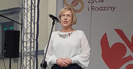 Słynna kurator zwróciła się do hejterów. Internauci są bezlitośni