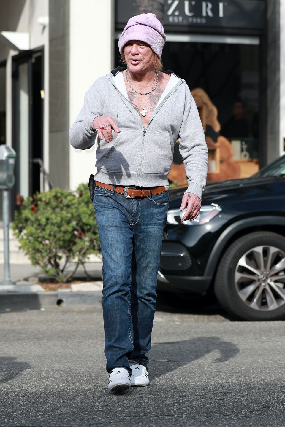 Mickey Rourke na ulicach Beverly Hills