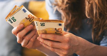 Szukają Polaków do pracy. Płacą równowartość 3 tys. zł tygodniowo