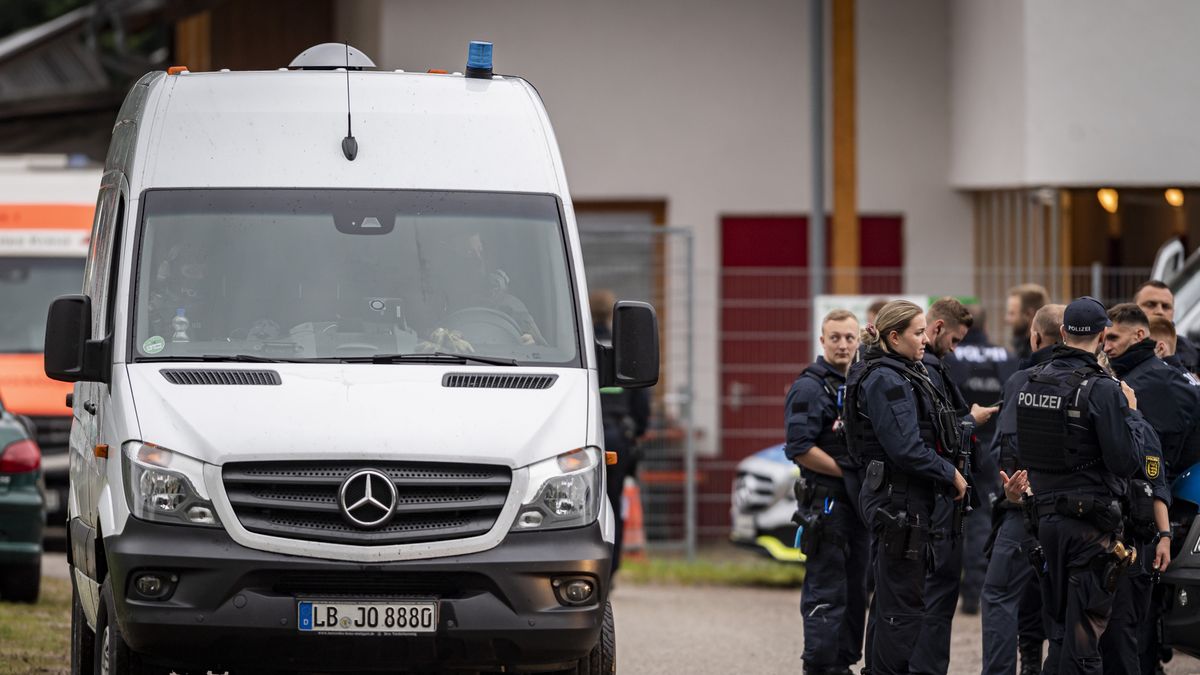 Obława na mężczyznę trwała przez pięć dni, mimo wykorzystania ogromnych sił policji.