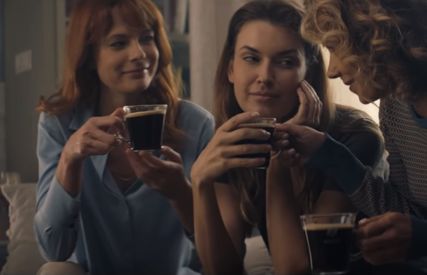 Nescafé Sensazione promowana hasłem „Łagodność kawy, moc rozmowy”