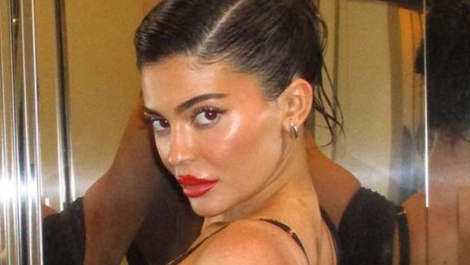 Kylie Jenner zapozowałą w odważnej stylizacji 