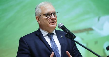 "Nie będzie 180 mln zł dla PAN bez planu". Minister mówi o "rozłamie akademii"