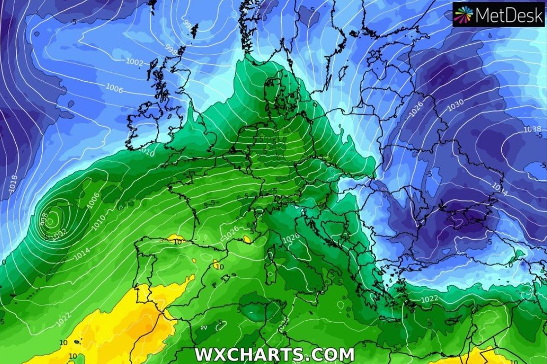 Pogoda. Wtorek z deszczem i wysoką temperaturą (Fot.: wxcharts.com)