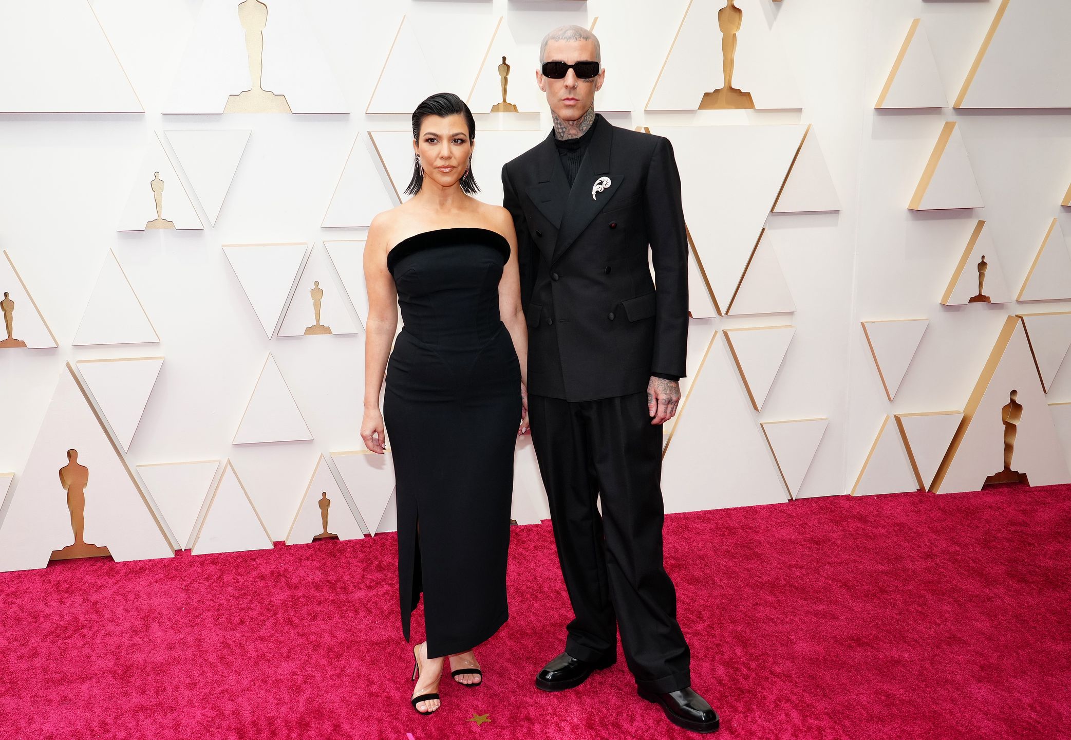 Oscary 2022. Kourtney Kardashian i Travis Barker migdalą się na ściance