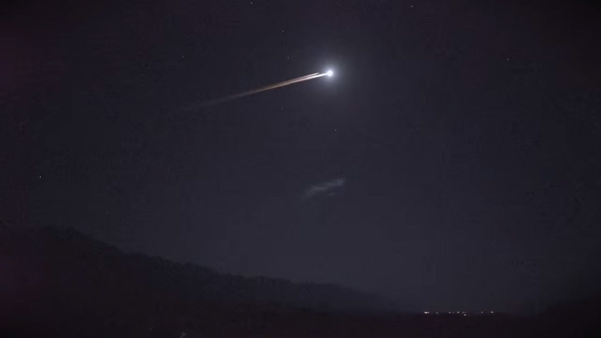 Nocne kadry popsuła mu... chińska rakieta! 1