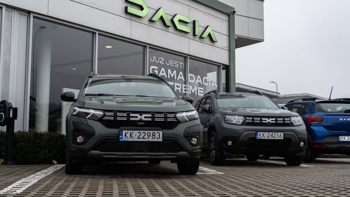 Dacia z nowym logo i odświeżonym Dusterem