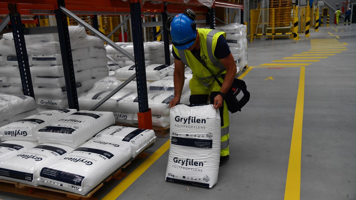 fabryka
Police, 22.06.2023. Nowa fabryka Grupy Azoty - Polimery Police, 22 bm. w Policach. (mb/awol) PAP/Marcin Bielecki
Marcin Bielecki
ekonomia, fabryka, Grupa Azoty, produkcja, projekt, przemys�, tworzyw, tworzywa sztuczne