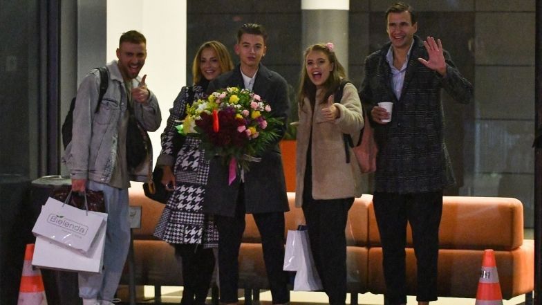 "Taniec z gwiazdami". Uczestnicy i członkowie obsady opuszczają studio po programie