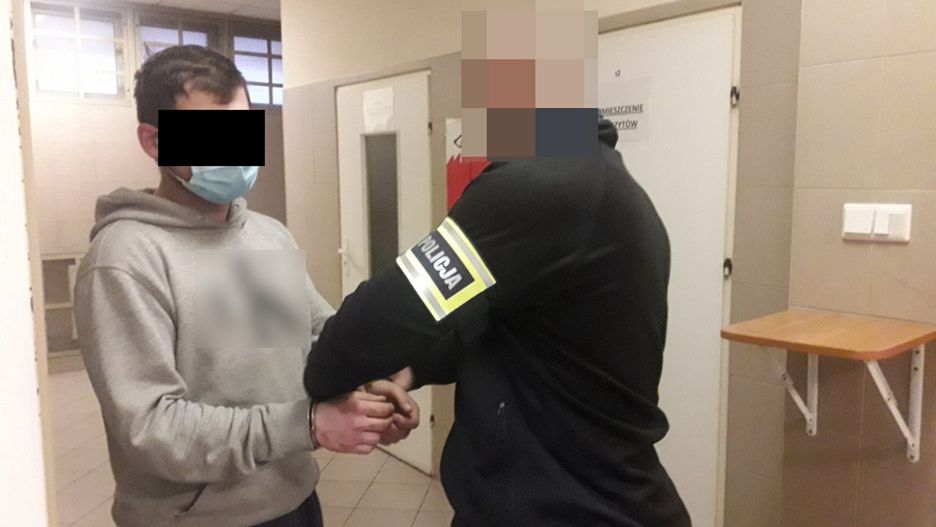 Warszawa. W sprawie napadu na sklep zatrzymano dwóch mężczyzn