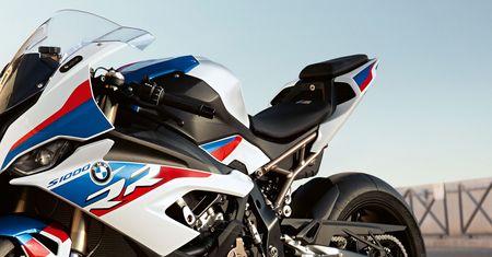 Aktywna aerodynamika w motocyklach. BMW dołącza do wyścigu