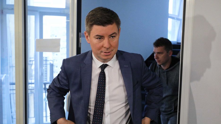Jan Grabiec przegrał z PiS. Chodzi o "cysterny wstydu"