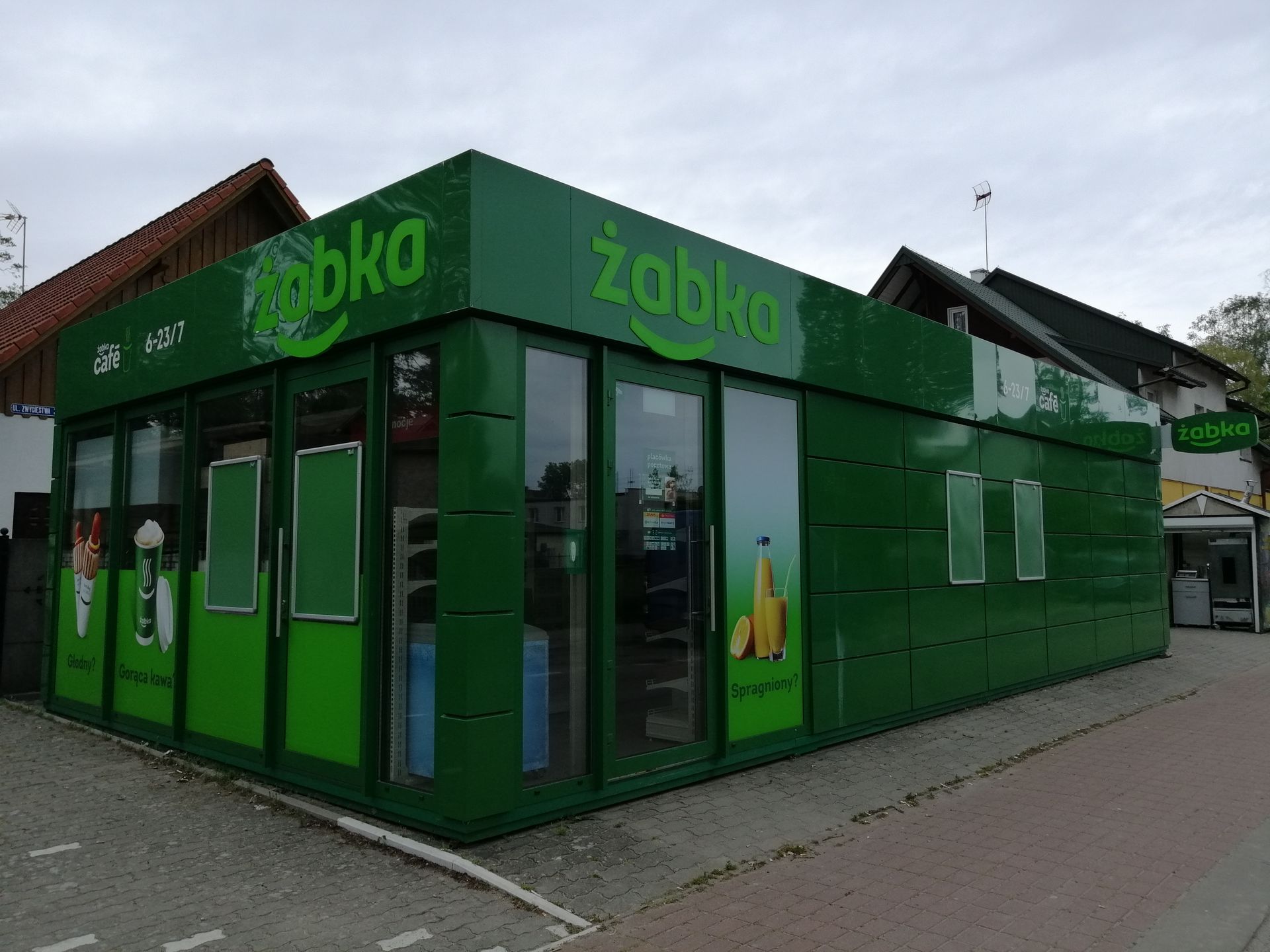 Modułowych Żabek jest już 12. A ma być jeszcze więcej.