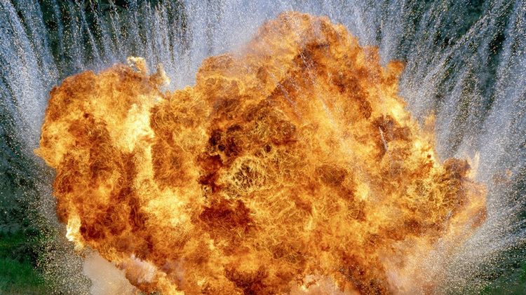 Piękne i niebezpieczne - eksplozje uchwycone na zdjęciach 1