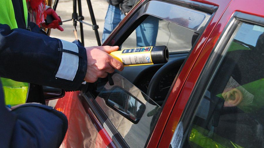 Alkomat. Badanie trzeźwości kierowcy