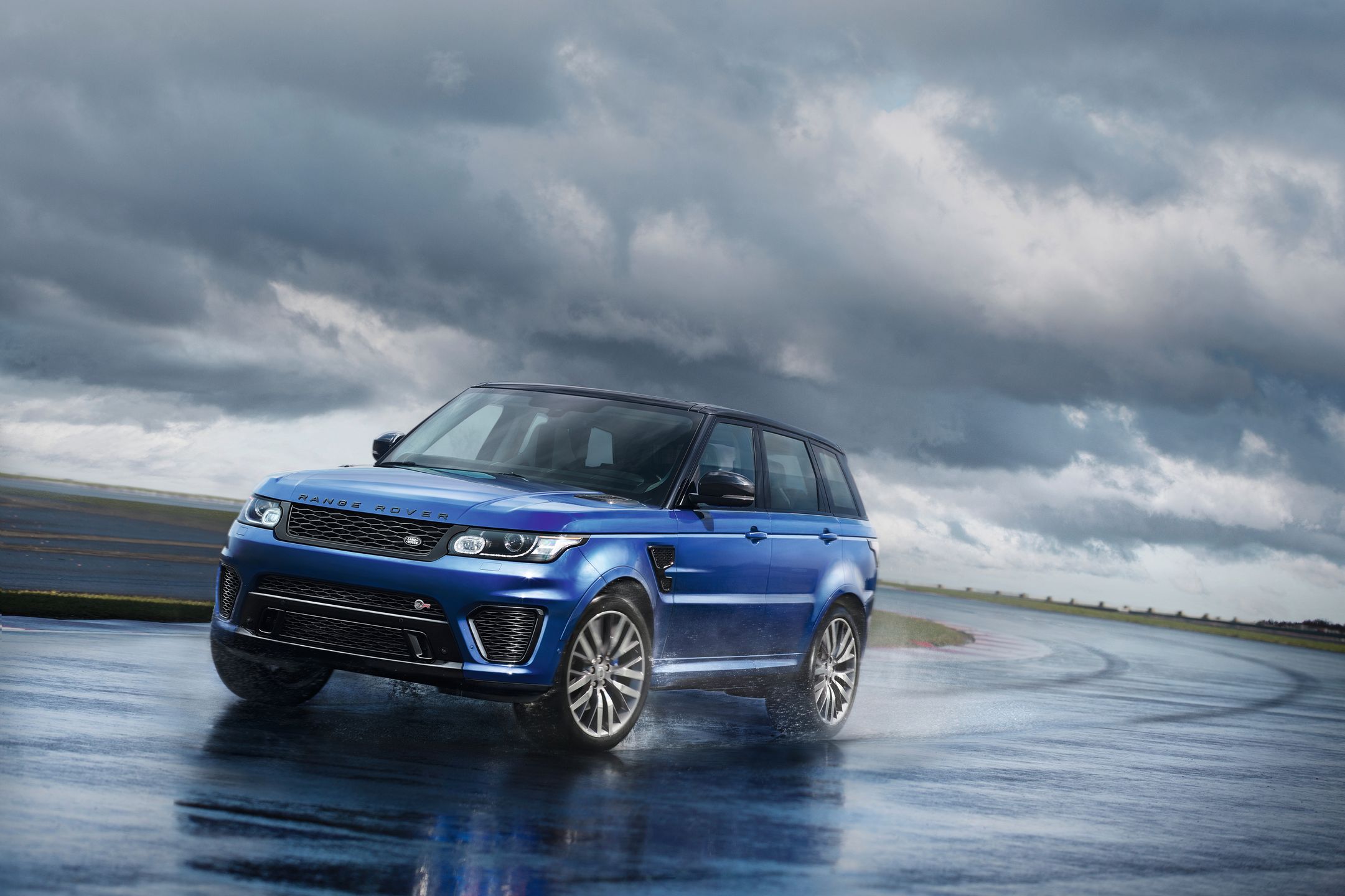 [h2]7. Range Rover Sport SVR / Range Rover SVAutobiography[/h2]