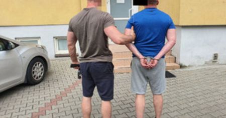 Wspólnie kradli alkohol. Skończyli zarzutami