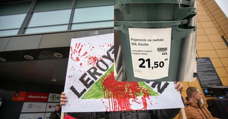 Zdjęcia z Leroy Merlin. Takie oznaczenia pojawiły się na produktach