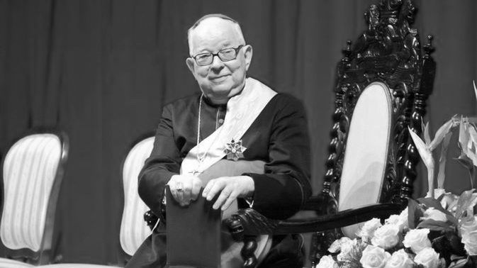 Henryk Gulbinowicz nie żyje. Watykan powinien odtajnić dokumenty w jego sprawie
