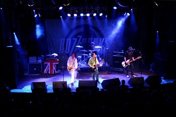 Kraków: Wyśpiewali punkowe hymny lat 70. Brytyjska grupa Buzzcocks w klubie Kwadrat w 2026 roku
