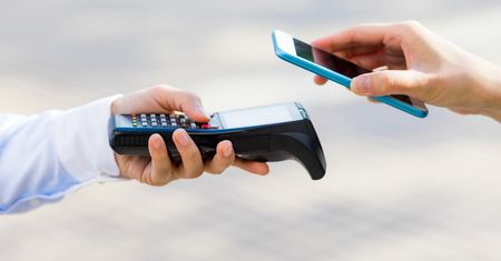 Nowy Jork odwrotnie jak Polska. Karą grzywny w wyłącznie bezgotówkowych przedsiębiorców