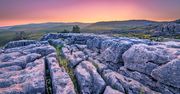 Malham Cove. Uśpiony wodospad, który ożywa raz na kilkaset lat