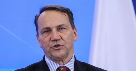 "Obłąkani". Sikorski nie mógł uwierzyć, co zobaczył w TV Republika