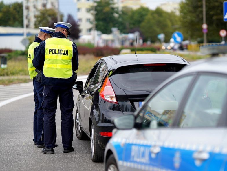 Kara za jazdę bez okularów. Przepisy są jasne