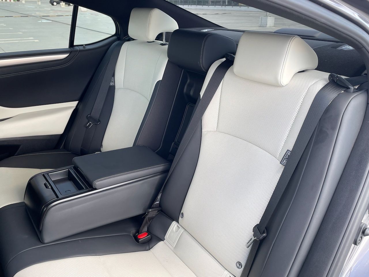 Lexus ES 300h przed zmianami