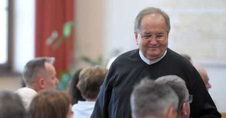 Pierwsza Komunia. Rydzyk proponuje na prezent figurkę św. Za... 140 zł