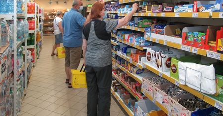 Inflacja wciąż się rozpędza. Słodki biznes też cierpi, czekolada i słodycze mocno zdrożeją