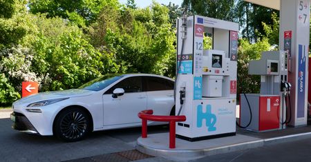 Kolejny krok w stronę niskoemisyjnego transportu. ORLEN otworzył stację wodorową