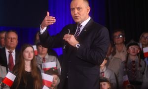 Cudzoziemcy dostają sygnał. Obywatelstwo trudniej dostępne