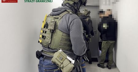 Mieli legalizować pobyt cudzoziemców. Straż Graniczna rozpracowała grupę