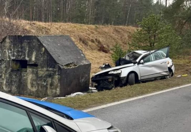 Tragiczny wypadek pod Piłą. Uderzyli w bunkier