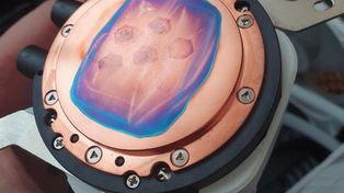 Może uszkodzić sprzęt. Ekspert ostrzega przed popularną pastą termoprzewodzącą